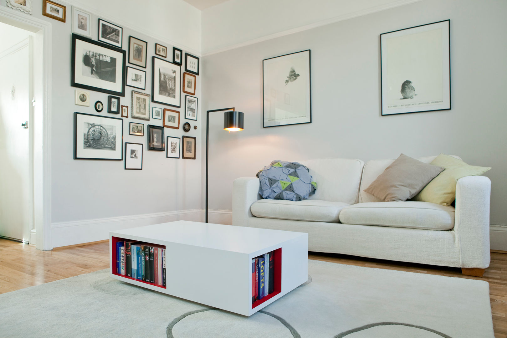 Living room Brosh Architects Moderne woonkamers