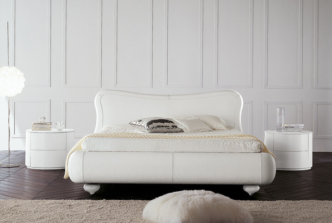 Christal Dall'Agnese Modern Bedroom Beds & headboards