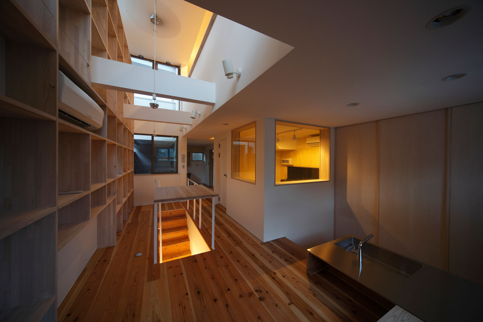 音楽室のある家, 一級建築士事務所ＦＯＲＭＡ 一級建築士事務所ＦＯＲＭＡ Eclectic style media room Wood Wood effect
