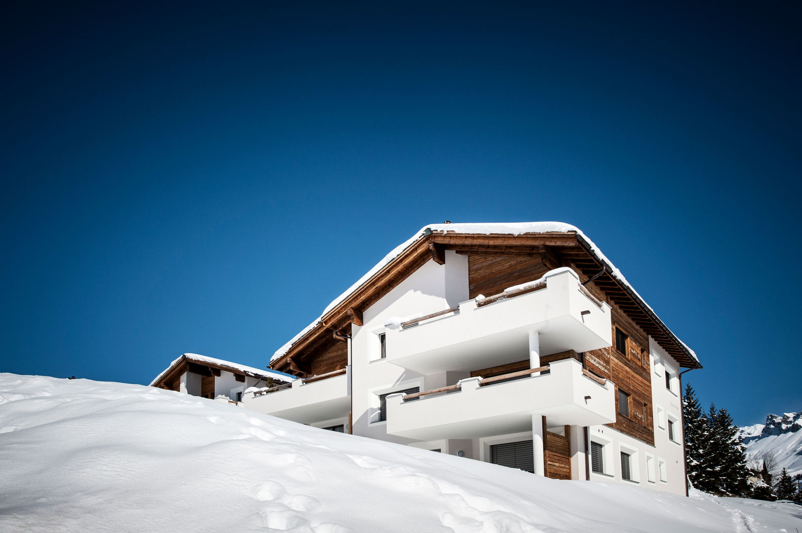 Rustic chalet with a modern touch Mood Interieur Rustic style house Wood Wood effect