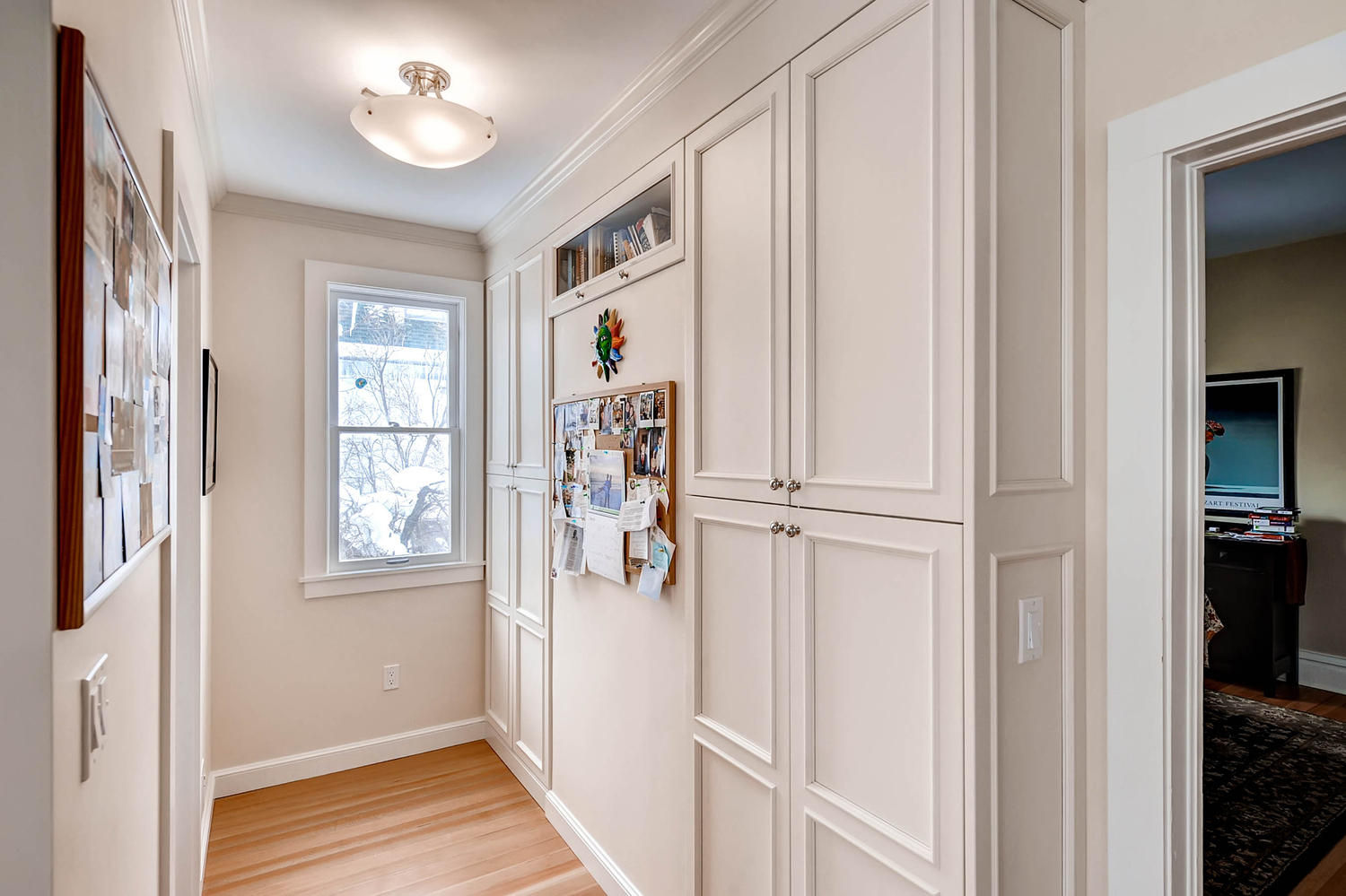 Boulder Kitchen , Studio Design LLC Studio Design LLC Classic style corridor, hallway and stairs