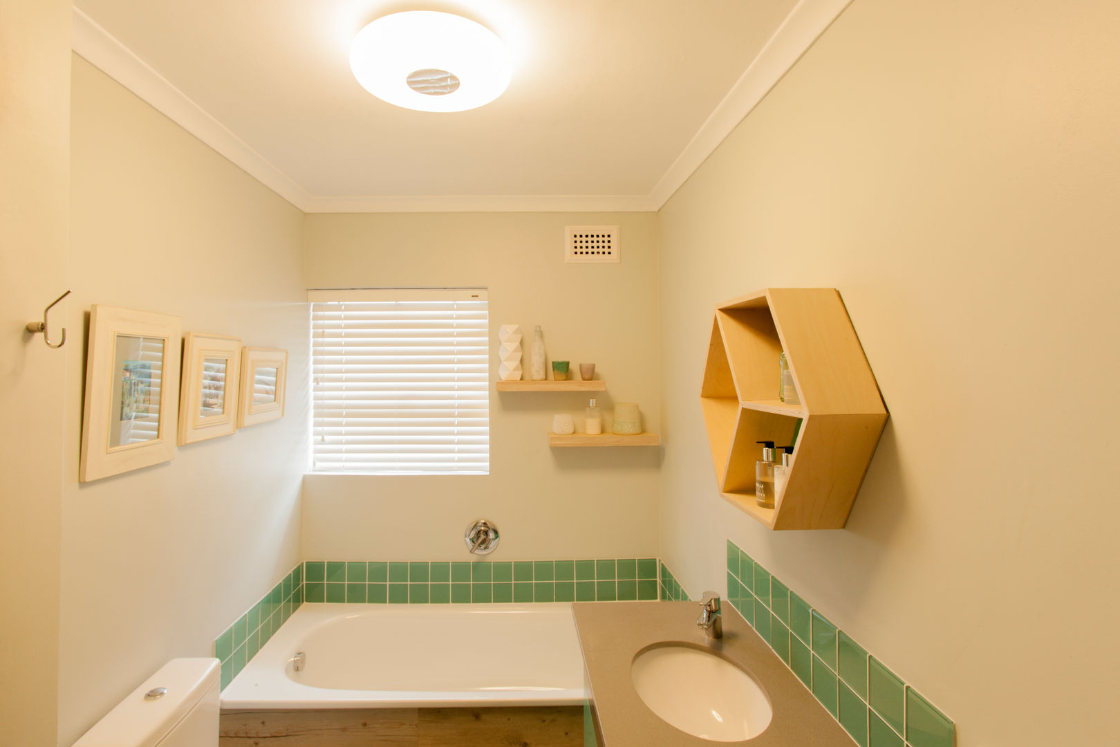 House B - House Design , Redesign Interiors Redesign Interiors ห้องน้ำ