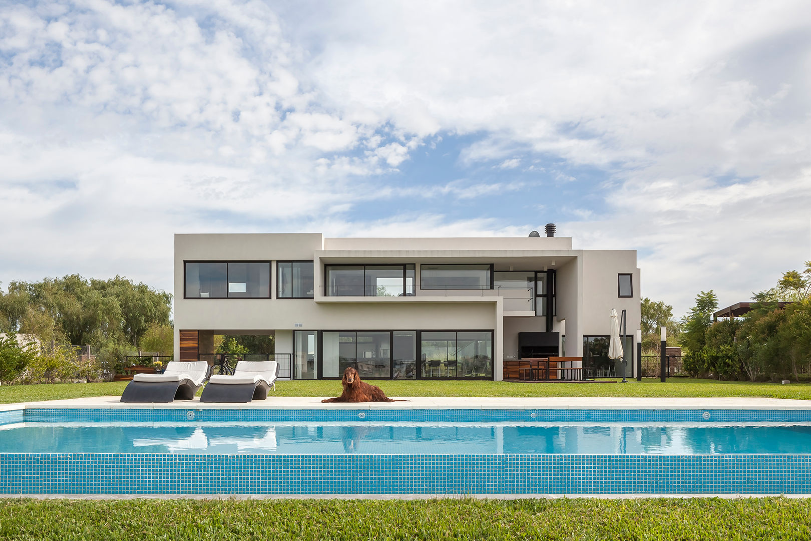 Casa San Benito Besonías Almeida arquitectos Casas modernas: Ideas, imágenes y decoración Hormigón