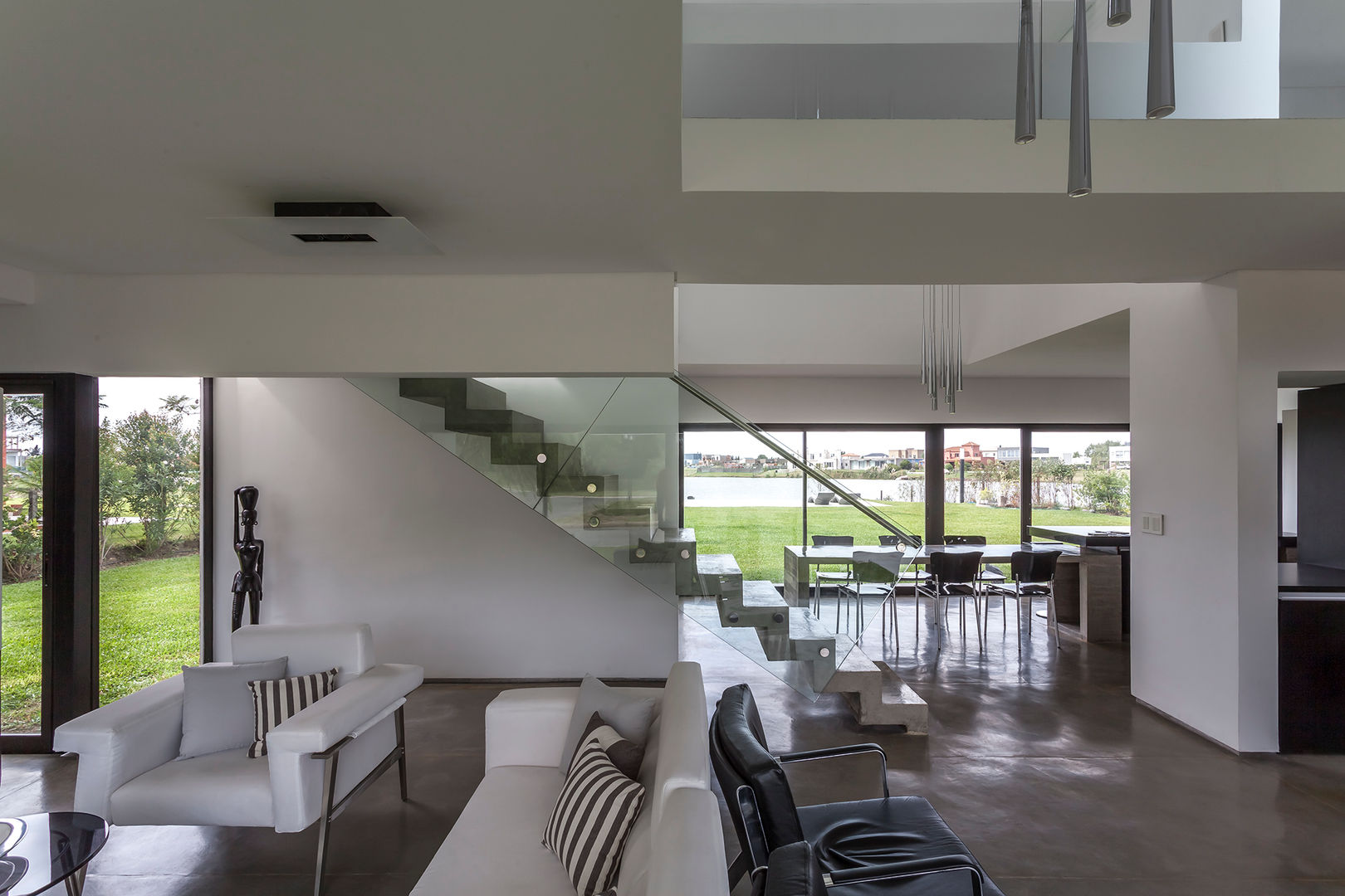 Casa San Benito, Besonías Almeida arquitectos Besonías Almeida arquitectos غرفة المعيشة أسمنت