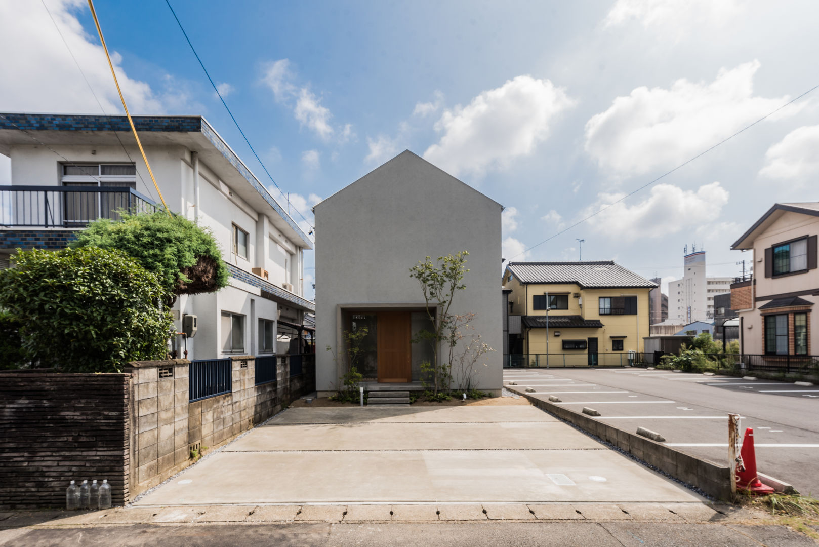 光町のいえ, 安江怜史建築設計事務所 安江怜史建築設計事務所 Modern home