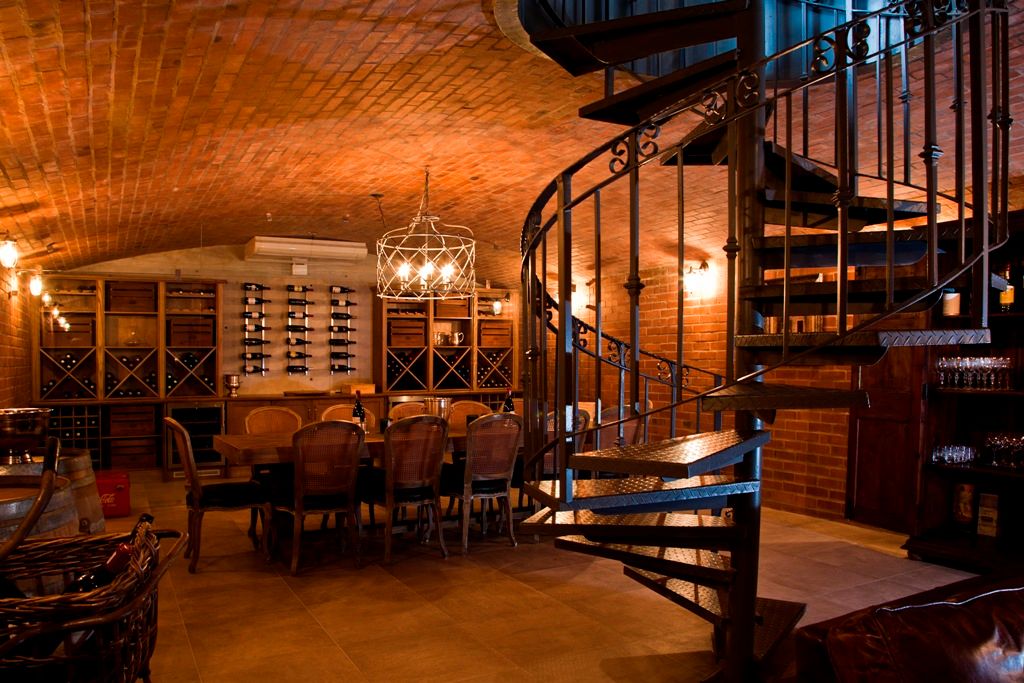Beautiful Gowrie Farm Walker Smith Architects Classic style wine cellar