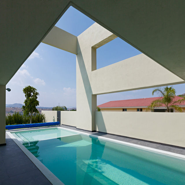 RESIDENCIA OROZCO, Excelencia en Diseño Excelencia en Diseño Piscina minimalista Vetro