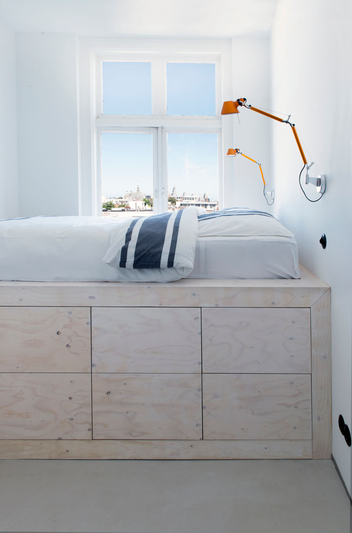 slaapkamer met hoogslaper IJzersterk interieurontwerp Minimalistische slaapkamers Hout Hout hoogslaper houten bed