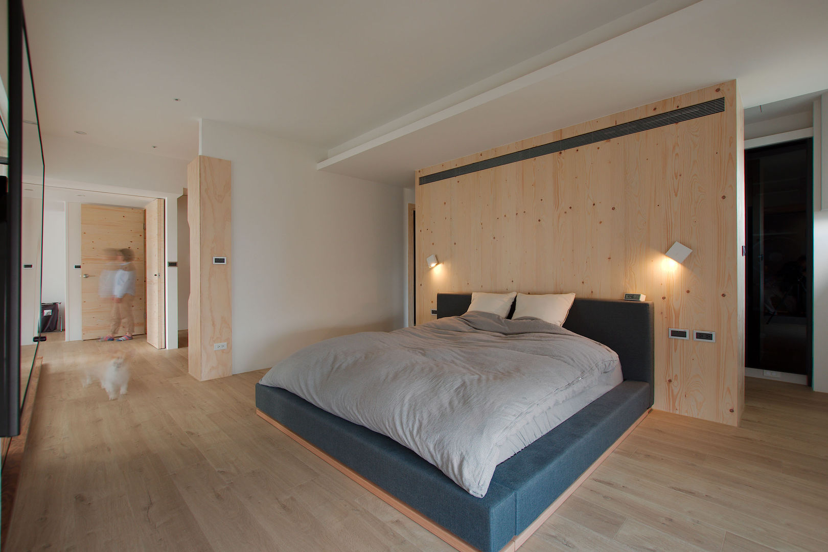 Childlike - House M, 六相設計 Phase6 六相設計 Phase6 Minimalistyczna sypialnia