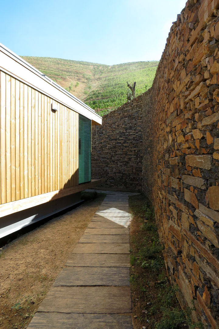 Casa do Rio, Menos é Mais - Arquitectos Associados Menos é Mais - Arquitectos Associados Modern home