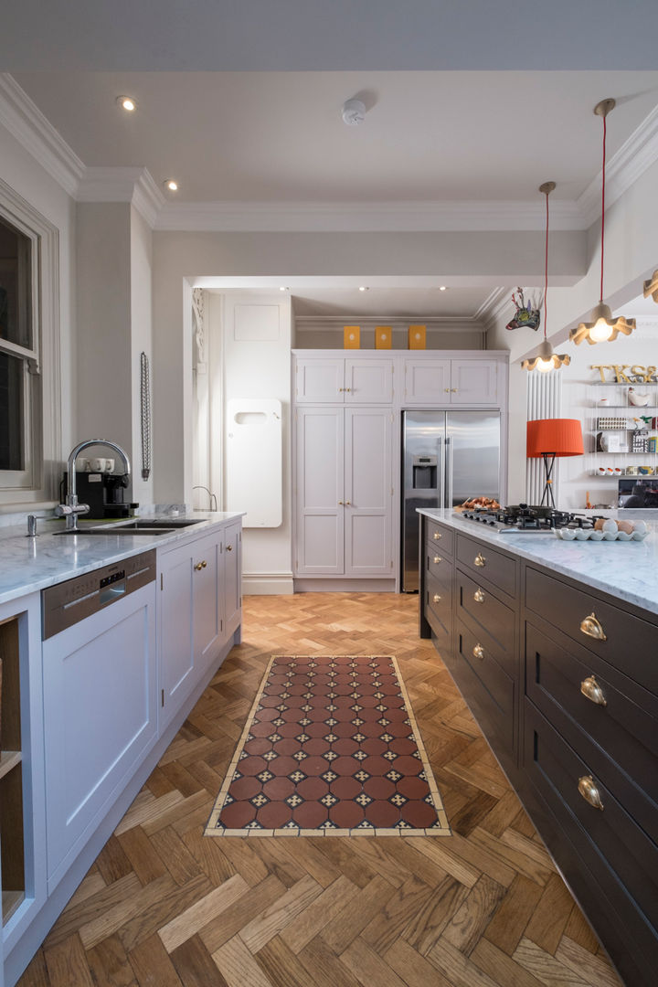 designer cool Chalkhouse Interiors Kitchen Wood Wood effect handmade,shaker,oak,painted,lights,shelves,larder,range cooker,stools,belfast sink