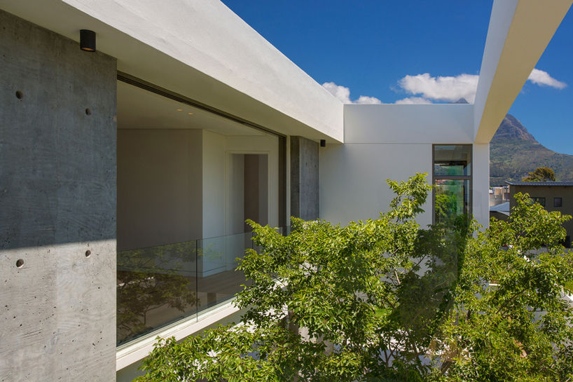 A Gorgeous House Project in Cape Town Area, Three14 Architects Three14 Architects Jardines de estilo minimalista