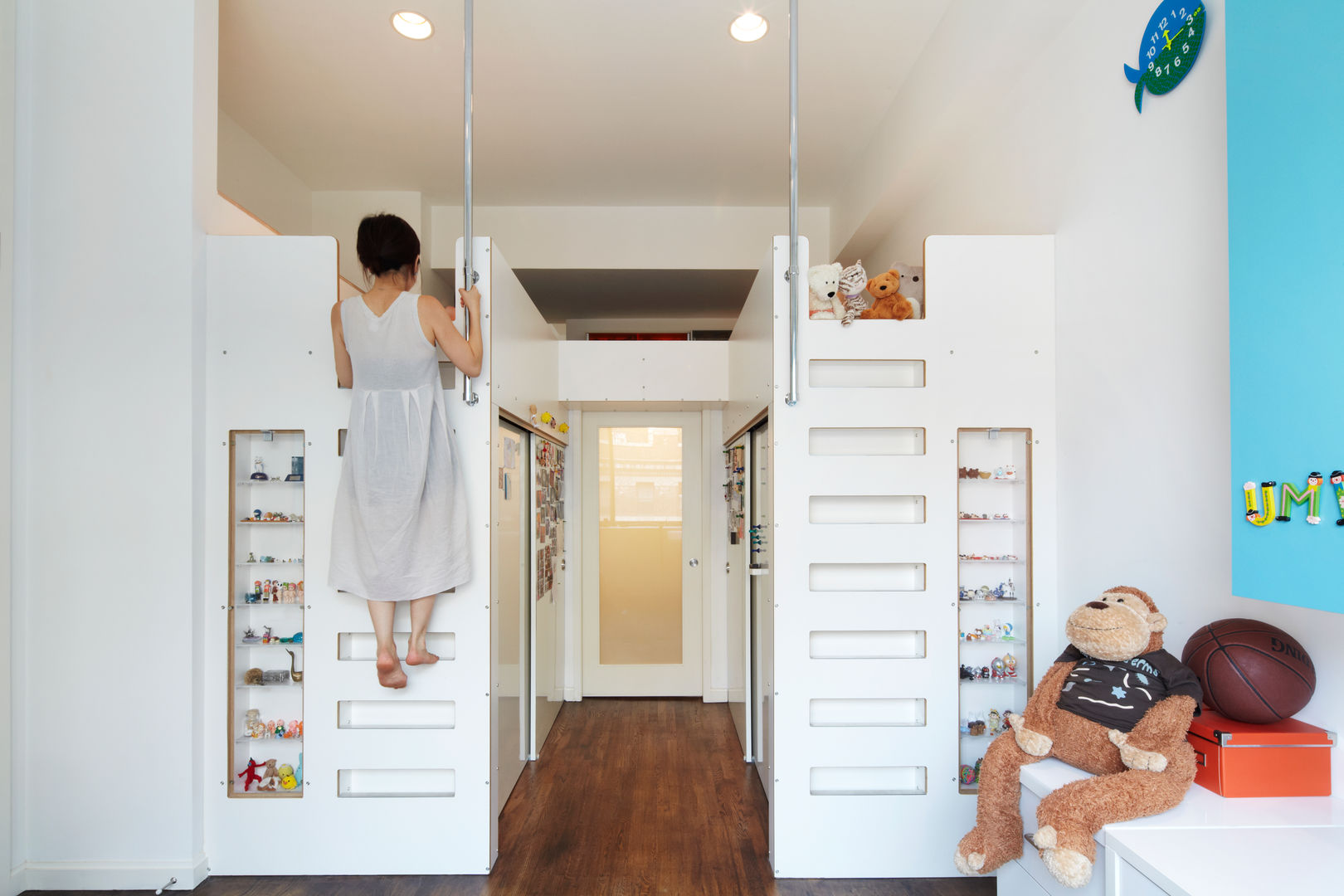 Bento Box Loft, Koko Architecture + Design Koko Architecture + Design Dormitorios infantiles de estilo moderno