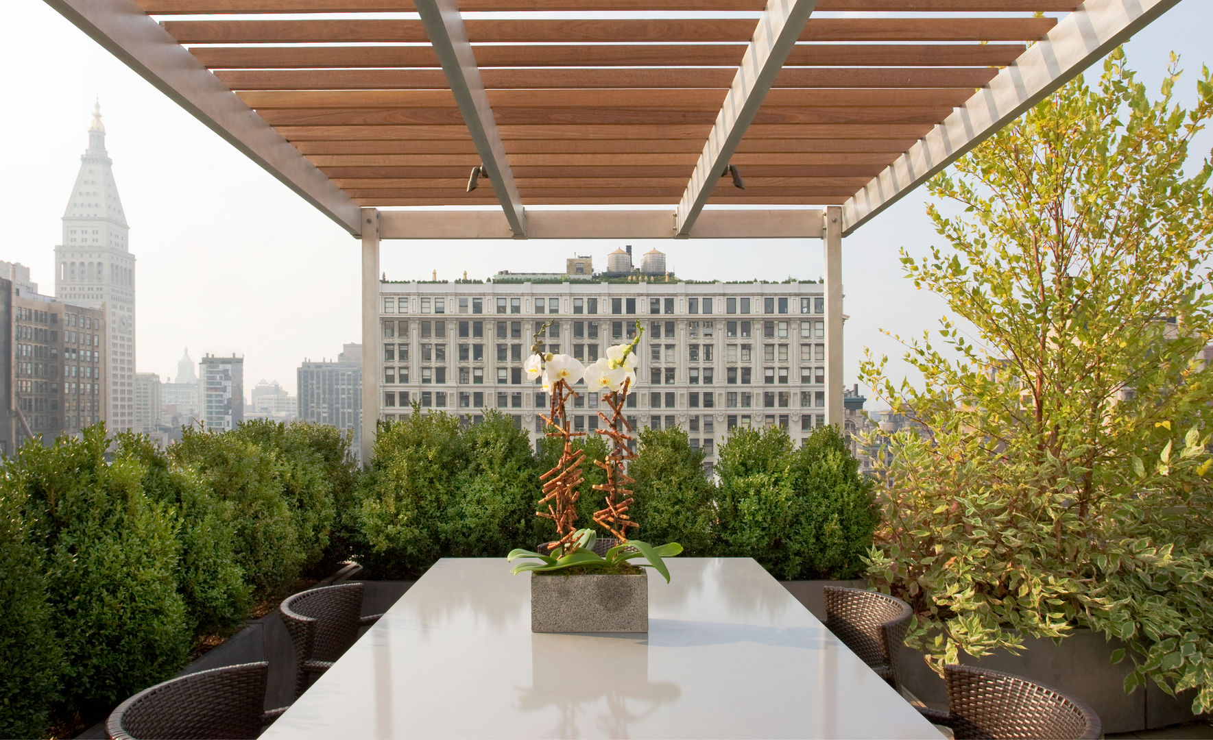 Empire State Loft, Koko Architecture + Design Koko Architecture + Design Modern Terrace