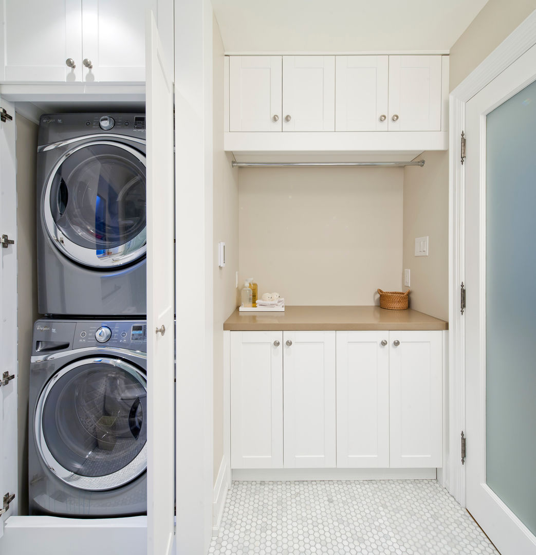 Bathroom and Laundry Room, STUDIO Z STUDIO Z Salle de bain moderne