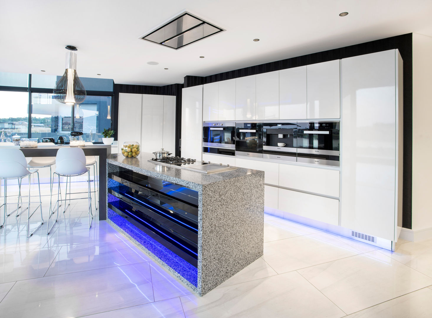 ULTRA MODERN RESIDENCE, FRANCOIS MARAIS ARCHITECTS FRANCOIS MARAIS ARCHITECTS Modern style kitchen