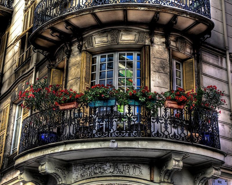 Кованый французский балкончик