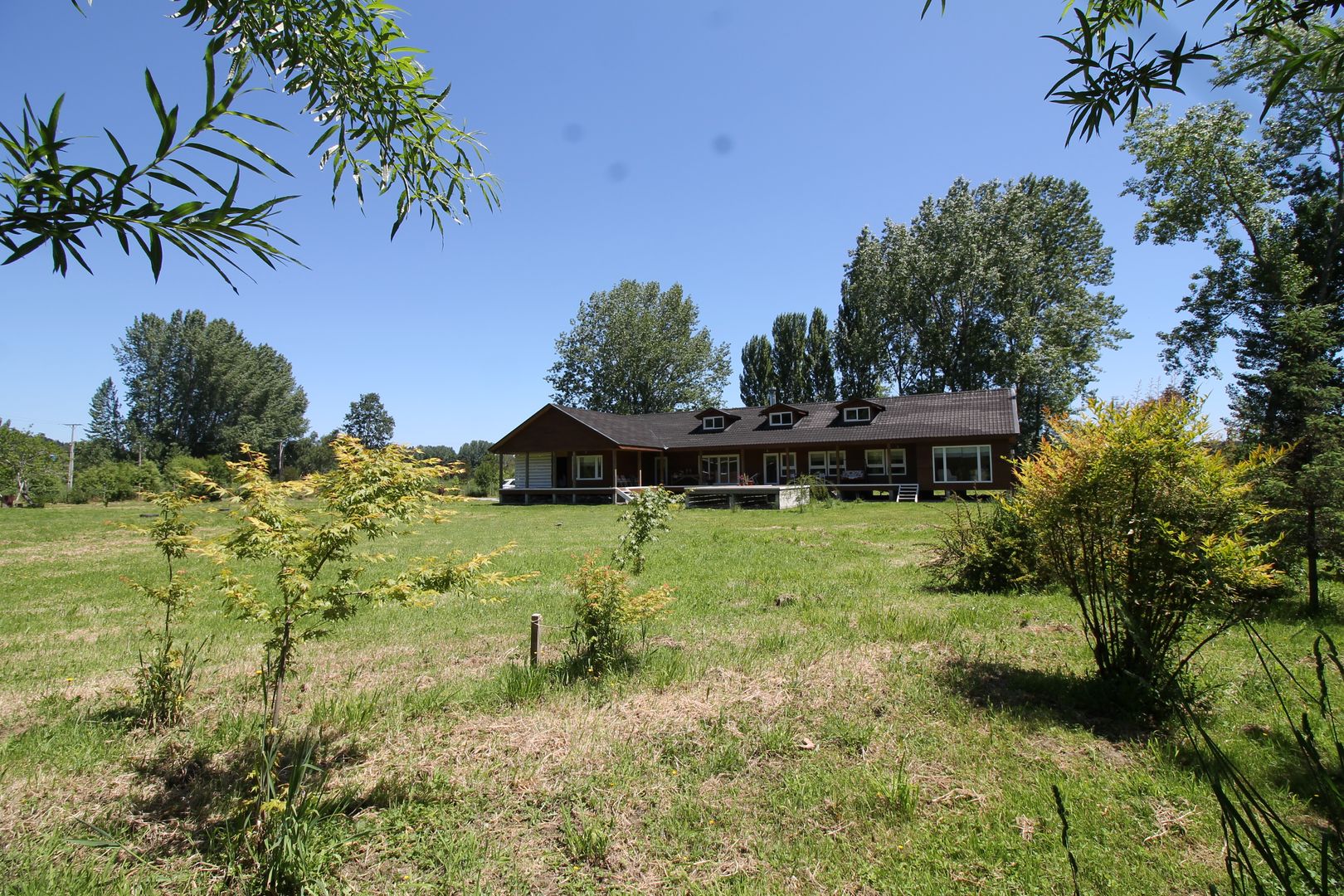 Casa Berazaluce Fresard homify Casas rurales Madera Acabado en madera