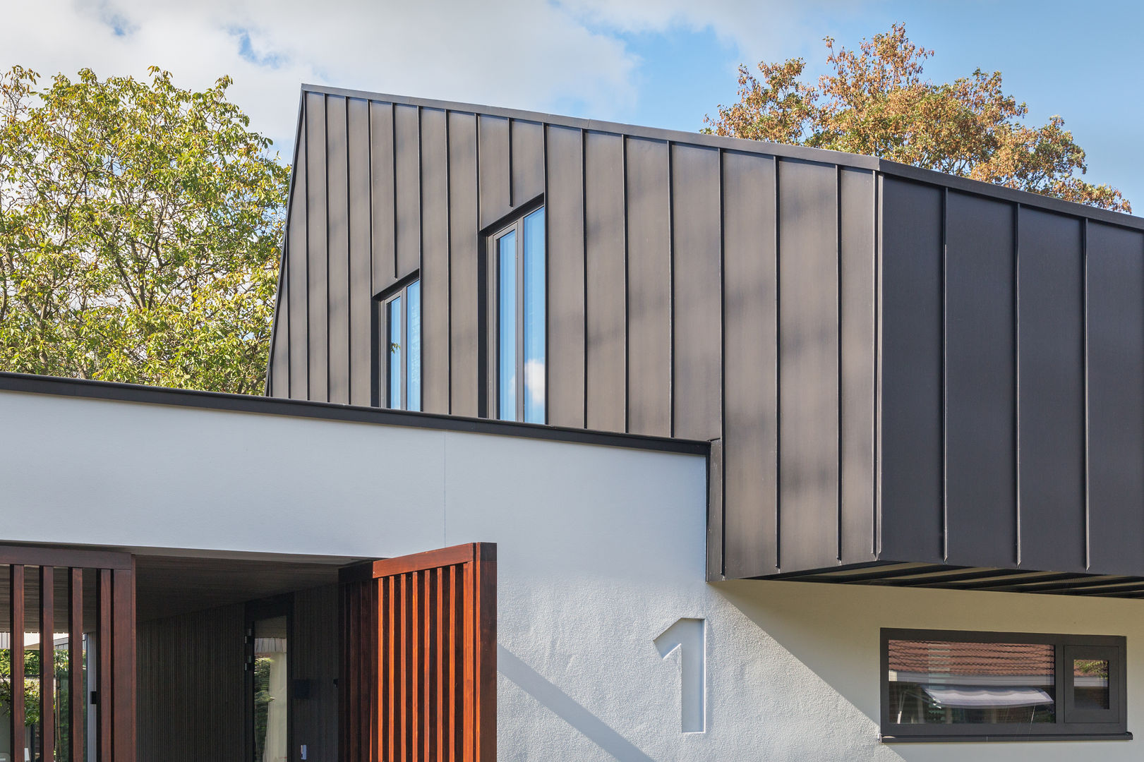 detail Villa Wierden - schipperdouwesarchitectuur schipperdouwesarchitectuur Moderne huizen Aluminium / Zink duurzaam energiezuinig zink stucwerk hout modern eigentijds