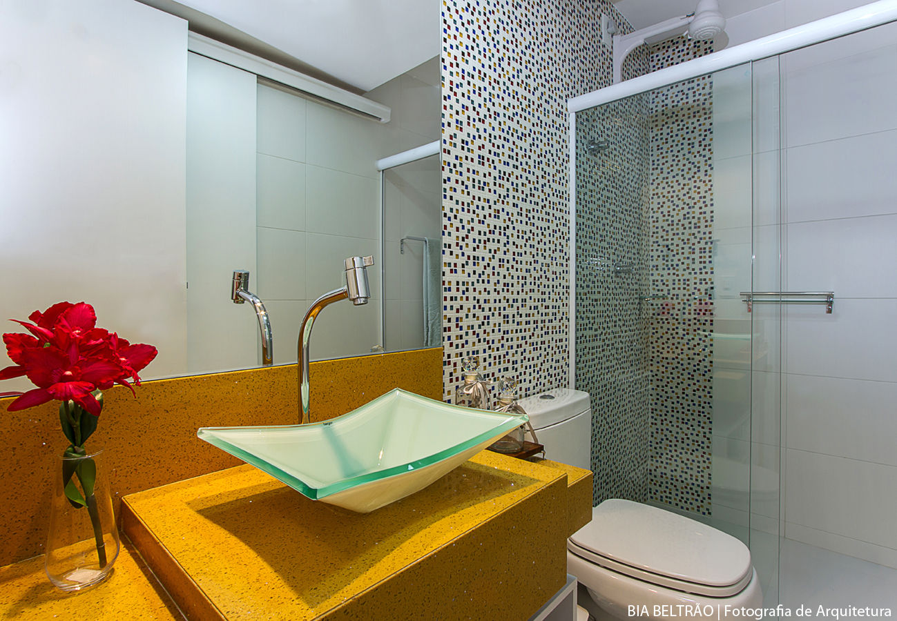 Banheiros, Barra de São Miguel AL, Cris Nunes Arquiteta Cris Nunes Arquiteta Classic style bathroom