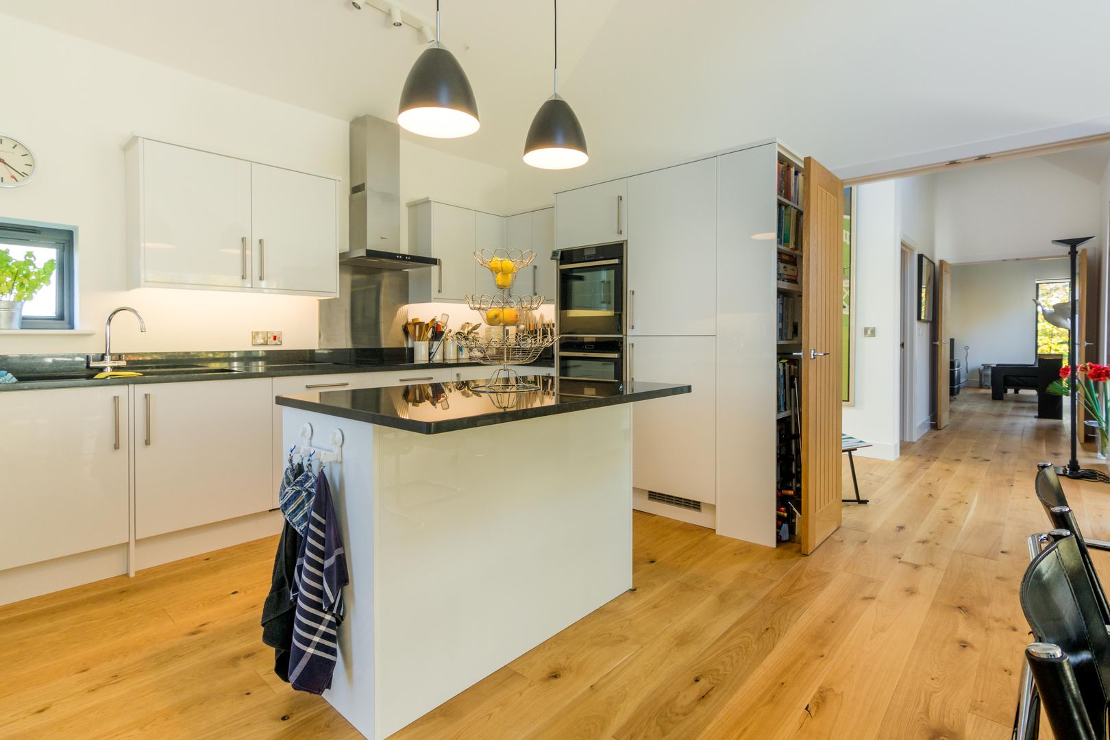 Glebe Wood House Trewin Design Architects Modern kitchen