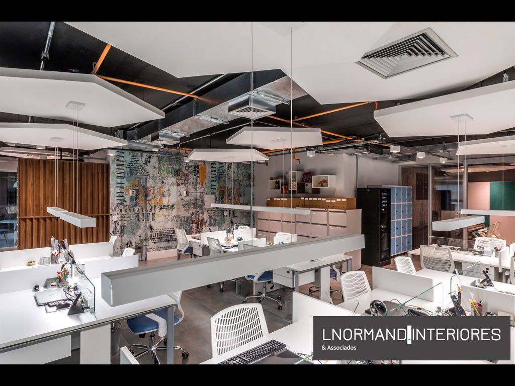 Área de Staff integrada estilo Co-working Lnormand Interiores Espaços comerciais moveis,forro,papel de parede,staff,gesso,Lojas e imóveis comerciais