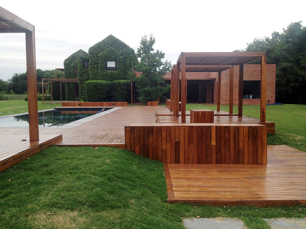 Decks de Madera. Lapacho y Curupay , VIER ABINET S.A. Pisos & Decks VIER ABINET S.A. Pisos & Decks Modern pool Solid Wood Multicolored