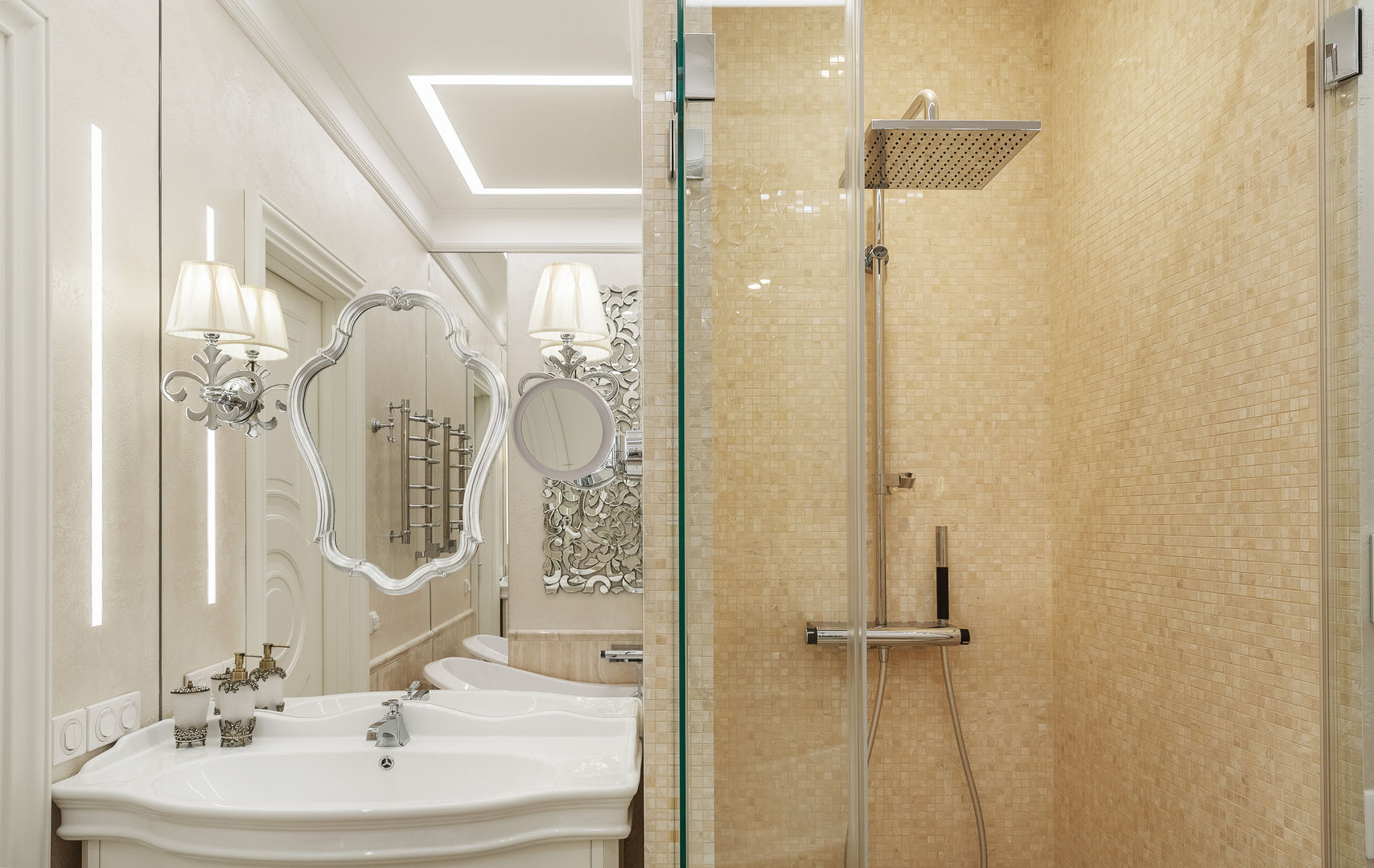 apartment in the center of Moscow, Rubleva Design Rubleva Design Classic style bathroom