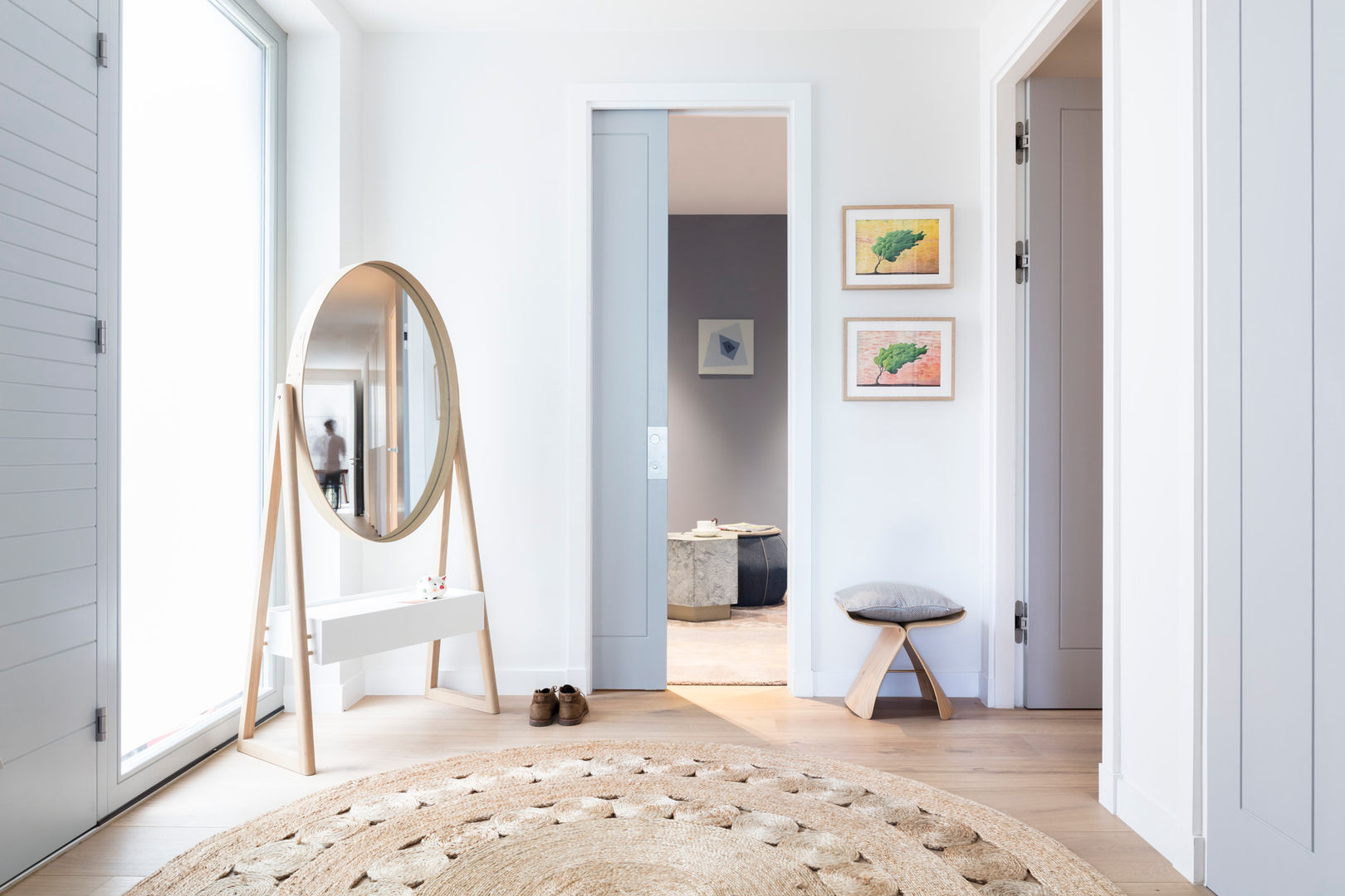 Modern New Home in Hampstead - hallway Black and Milk | Interior Design | London Modern corridor, hallway & stairs hallway,rug,mirror,Accessories & decoration