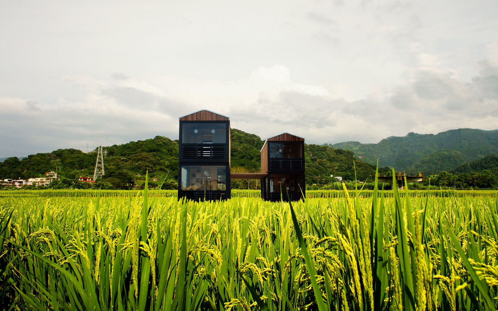 [ 行動木屋 ] Qfarm , FAMWOOD 自然紅屋 FAMWOOD 自然紅屋 Casas modernas