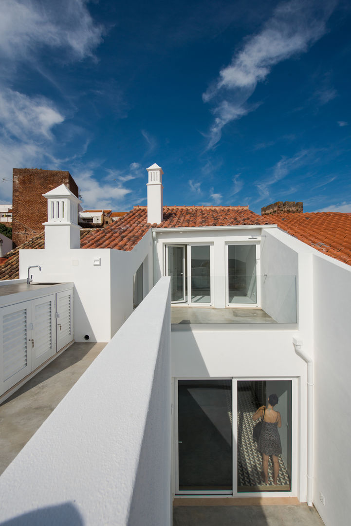 CasadaLila, StudioArte StudioArte Balcones y terrazas minimalistas Ladrillos