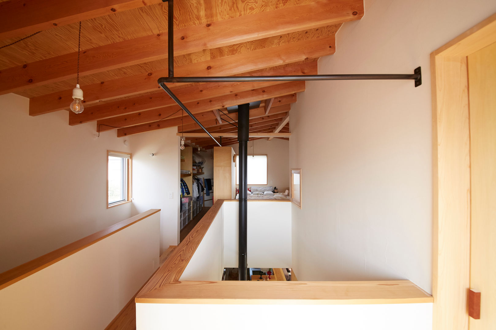 山崎の住宅, 一級建築士事務所co-designstudio 一級建築士事務所co-designstudio Ingresso, Corridoio & Scale in stile scandinavo