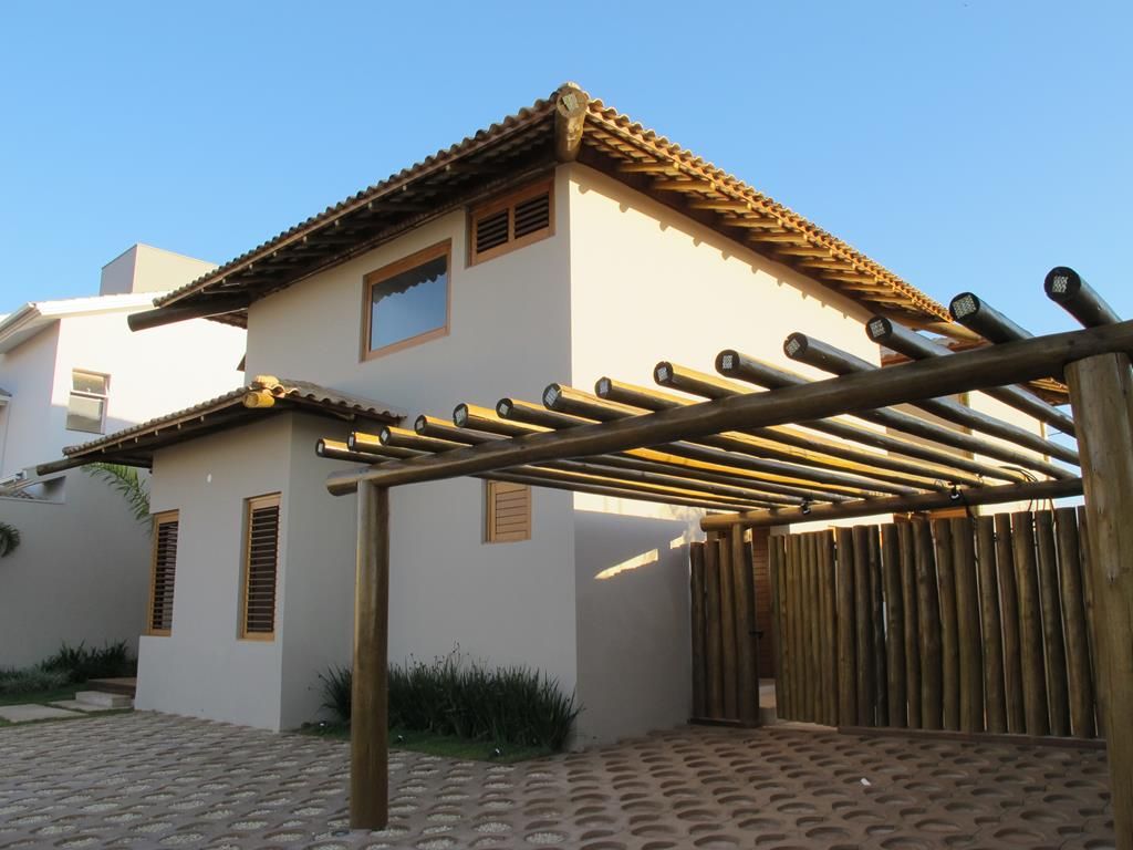 Casa Sauípe, Cia de Arquitetura Cia de Arquitetura Rustic style garage/shed