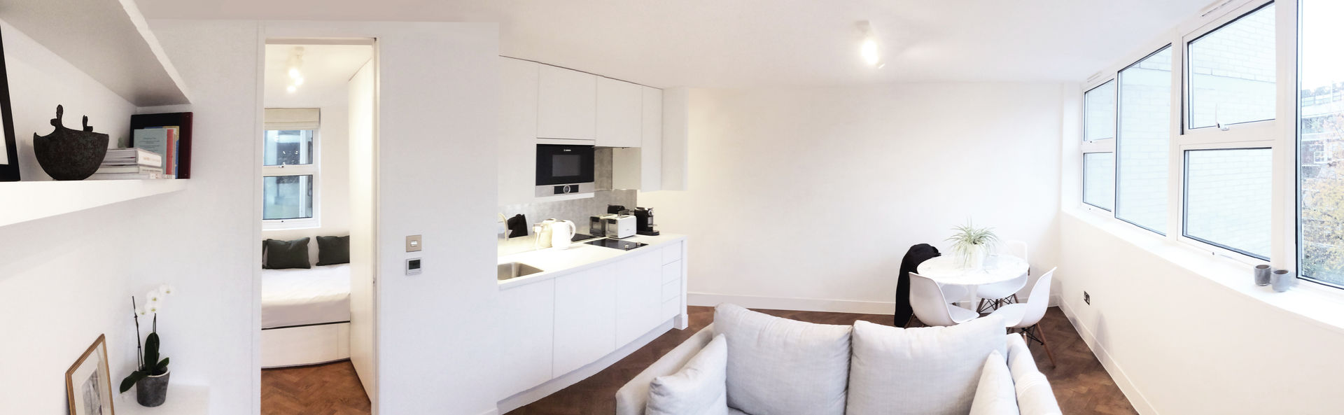 Refurbishment of a 250sqft apartment next to Hyde Park, London, W2, GK Architects Ltd GK Architects Ltd Livings de estilo minimalista