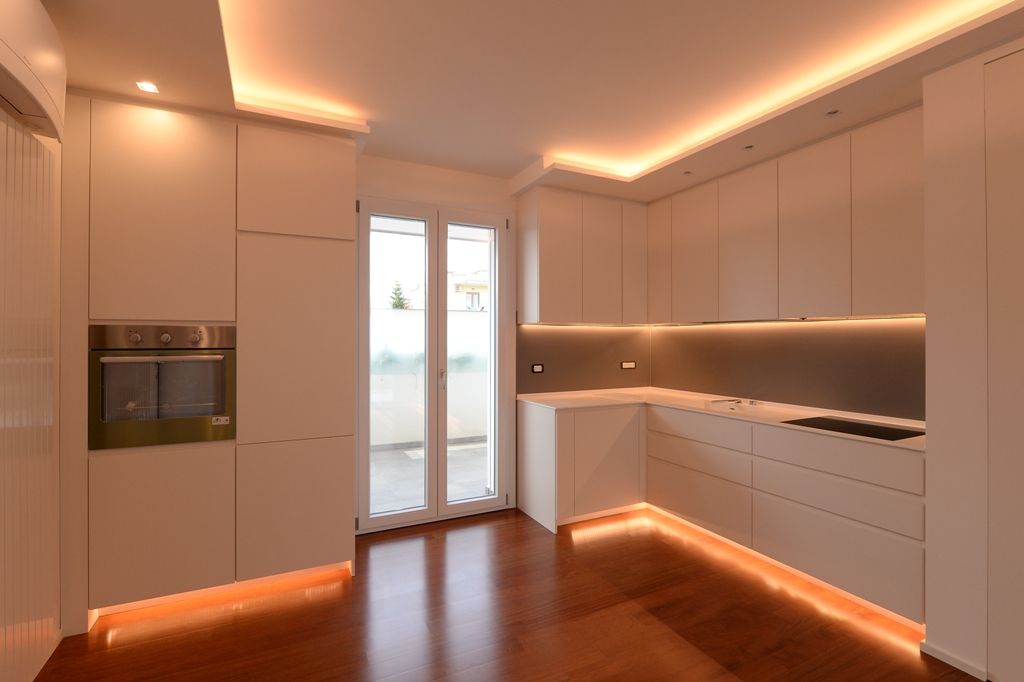 la casa di Angelo e Savina, yesHome yesHome Modern kitchen