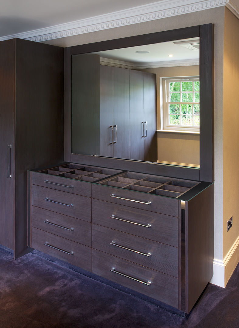 Hadley Wood Refurb, The Wood Works The Wood Works Closets modernos Madeira Acabamento em madeira