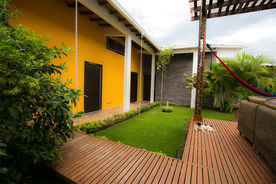 Casa de la Musica, Arquitectura Positiva Arquitectura Positiva Tropical corridor, hallway & stairs