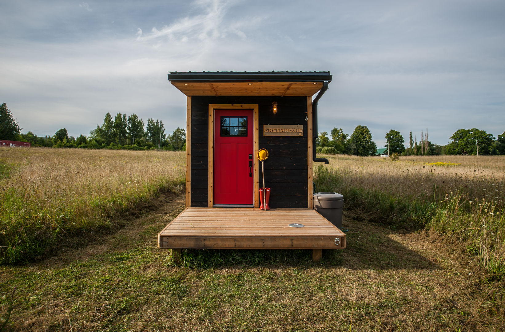 Greenmoxie Tiny House, Greenmoxie Magazine Greenmoxie Magazine Minimalistische Häuser Holz Holznachbildung