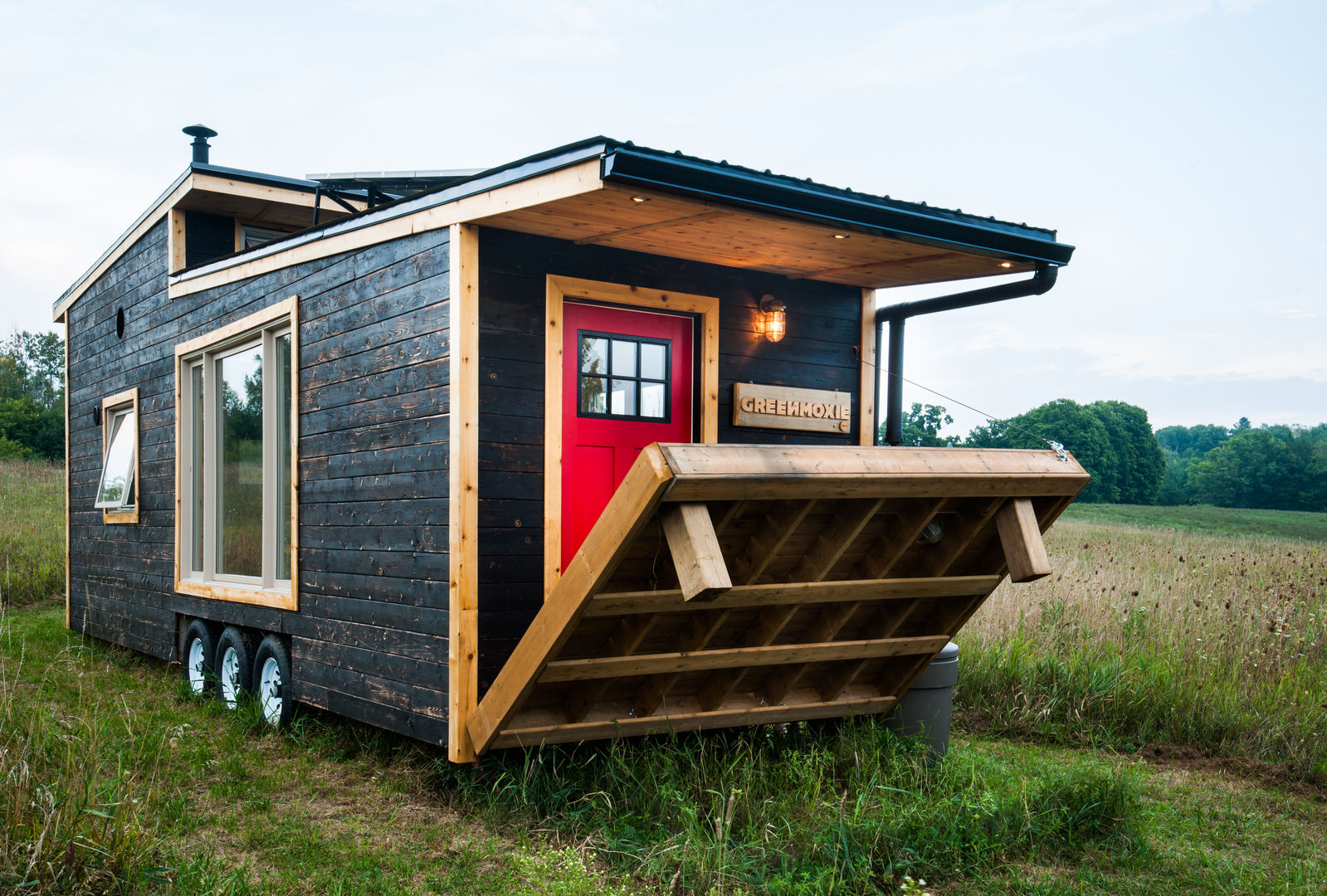 Greenmoxie Tiny House, Greenmoxie Magazine Greenmoxie Magazine Minimalist house Wood Wood effect