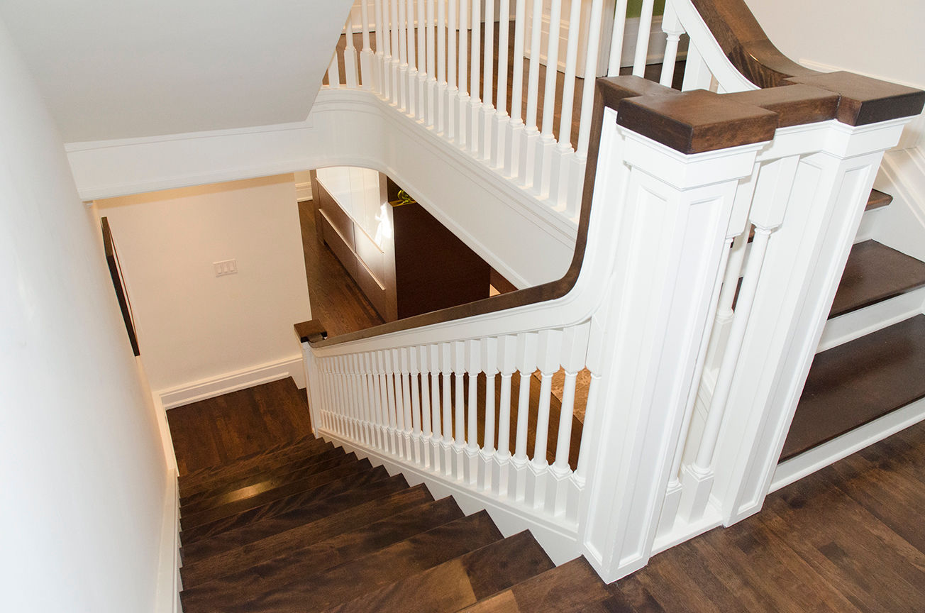 Rockcliffe Park Renovations, Jane Thompson Architect Jane Thompson Architect Classic style corridor, hallway and stairs