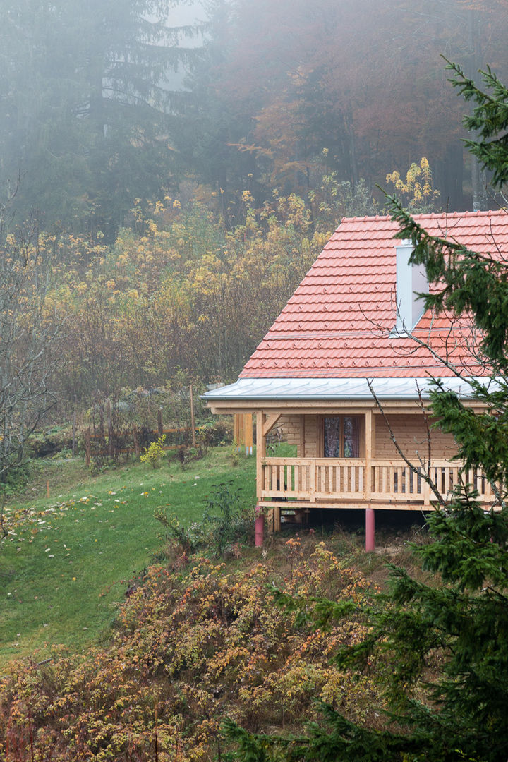 Fertigbausatz für Ihr Ferienhaus: Fjord- Kundenreferenz, THULE Blockhaus GmbH - Ihr Fertigbausatz für ein Holzhaus THULE Blockhaus GmbH - Ihr Fertigbausatz für ein Holzhaus Cabañas de madera Madera Acabado en madera