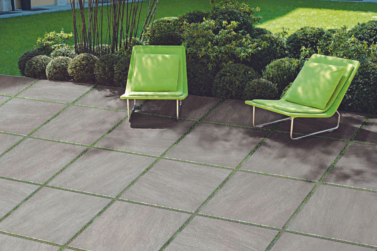 Technical effect floor tiles stone grey ItalianGres Jardines modernos Technical effect,floor tiles,stone,grey