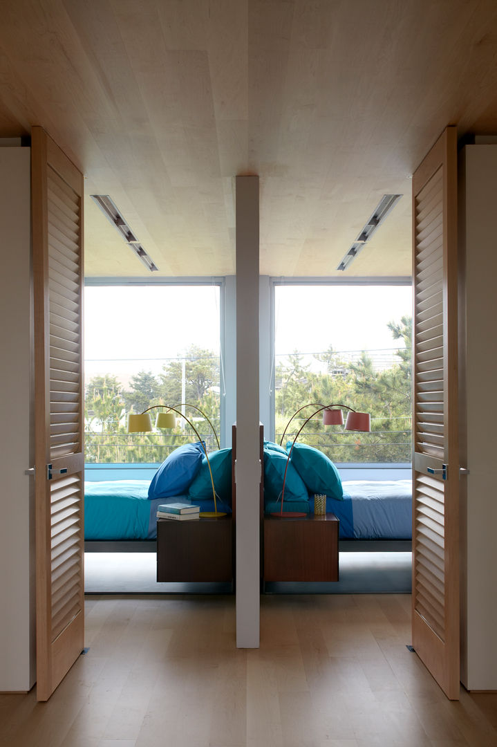 Beach Walk House, SPG Architects SPG Architects Modern style bedroom