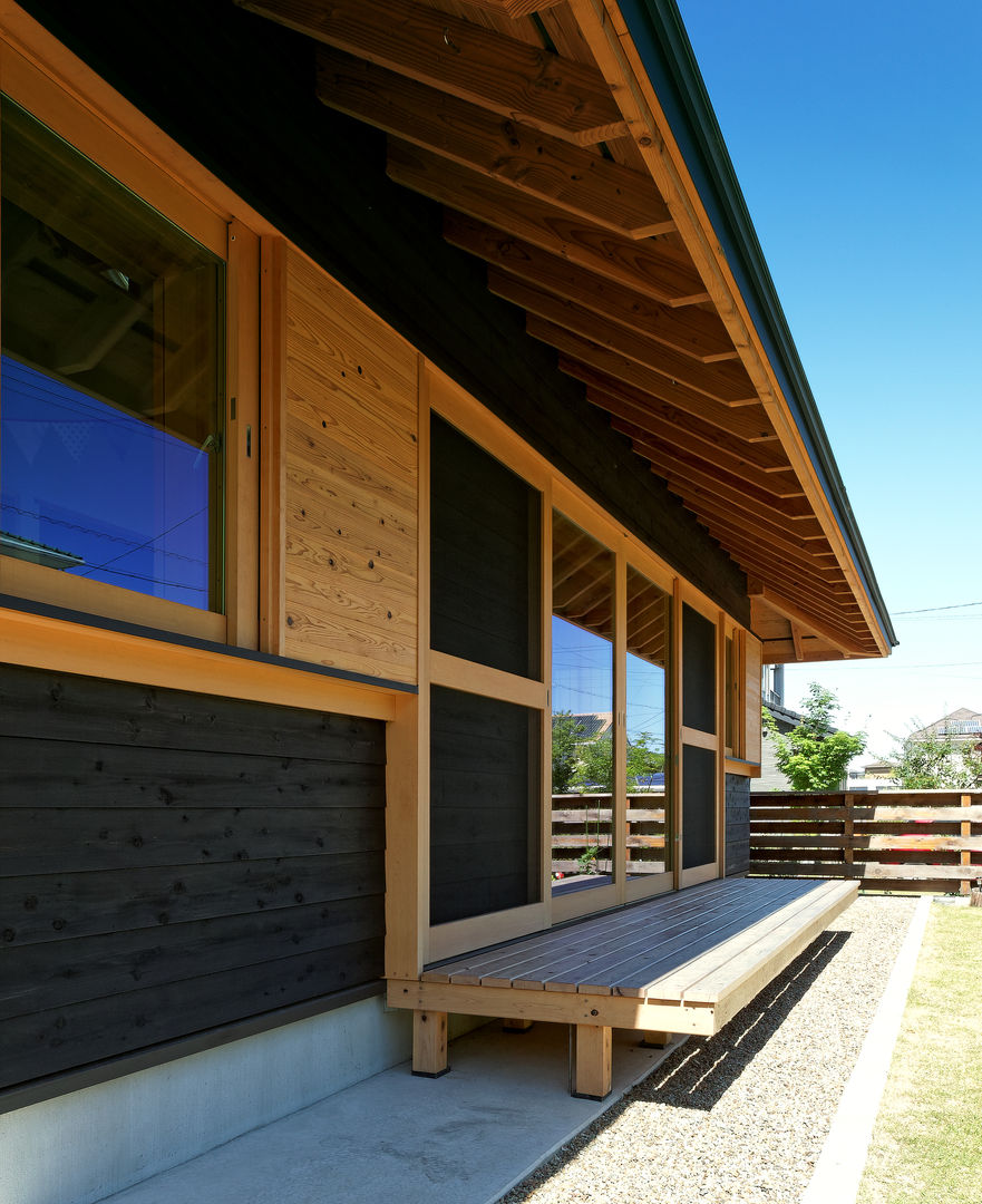 YK House 方形屋根の家, 磯村建築設計事務所 磯村建築設計事務所 Casas de estilo asiático