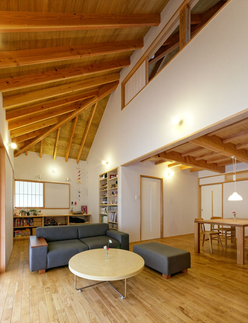 YK House 方形屋根の家, 磯村建築設計事務所 磯村建築設計事務所 Living room