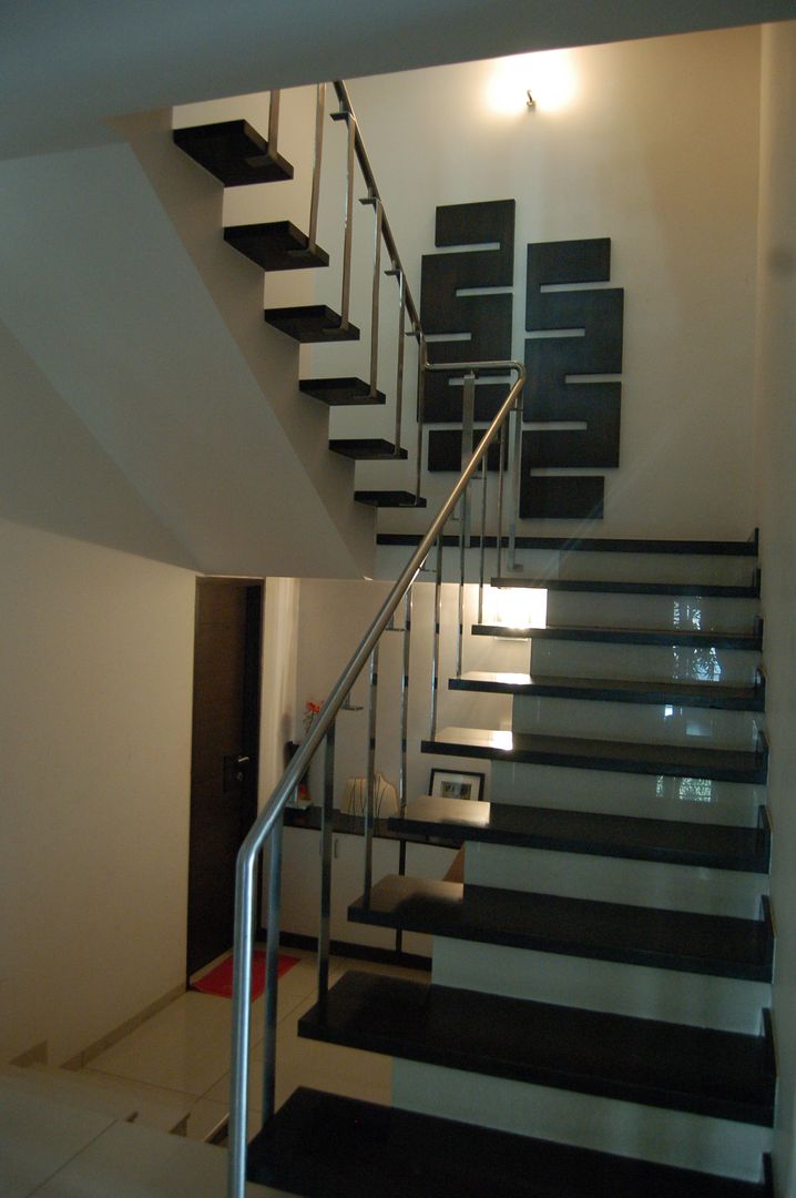 Residence , AM Associates AM Associates Couloir, entrée, escaliers modernes Bois massif Multicolore