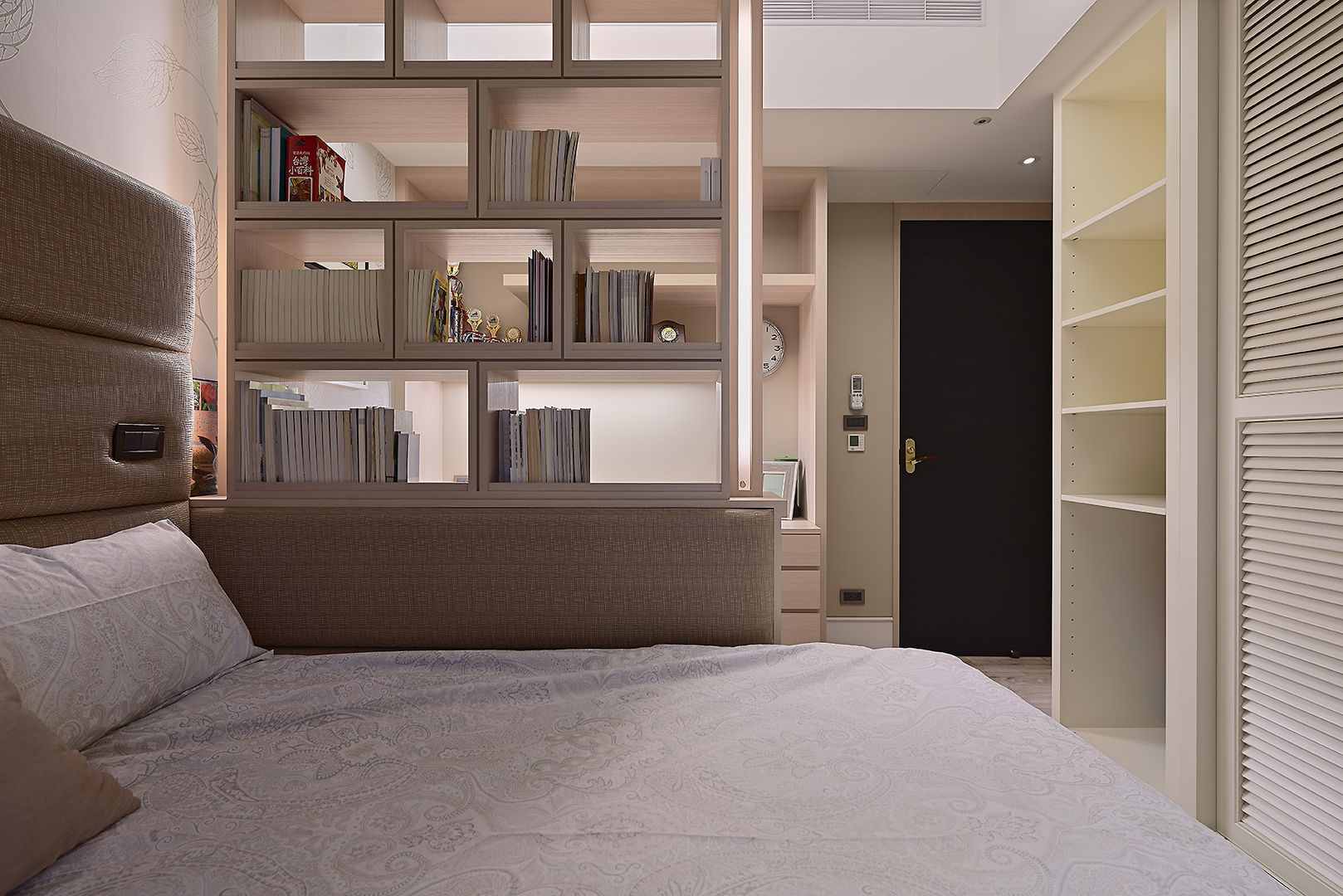 北歐摩登樓中樓輕混搭 AIRS 艾兒斯國際室內裝修有限公司 Scandinavian style bedroom