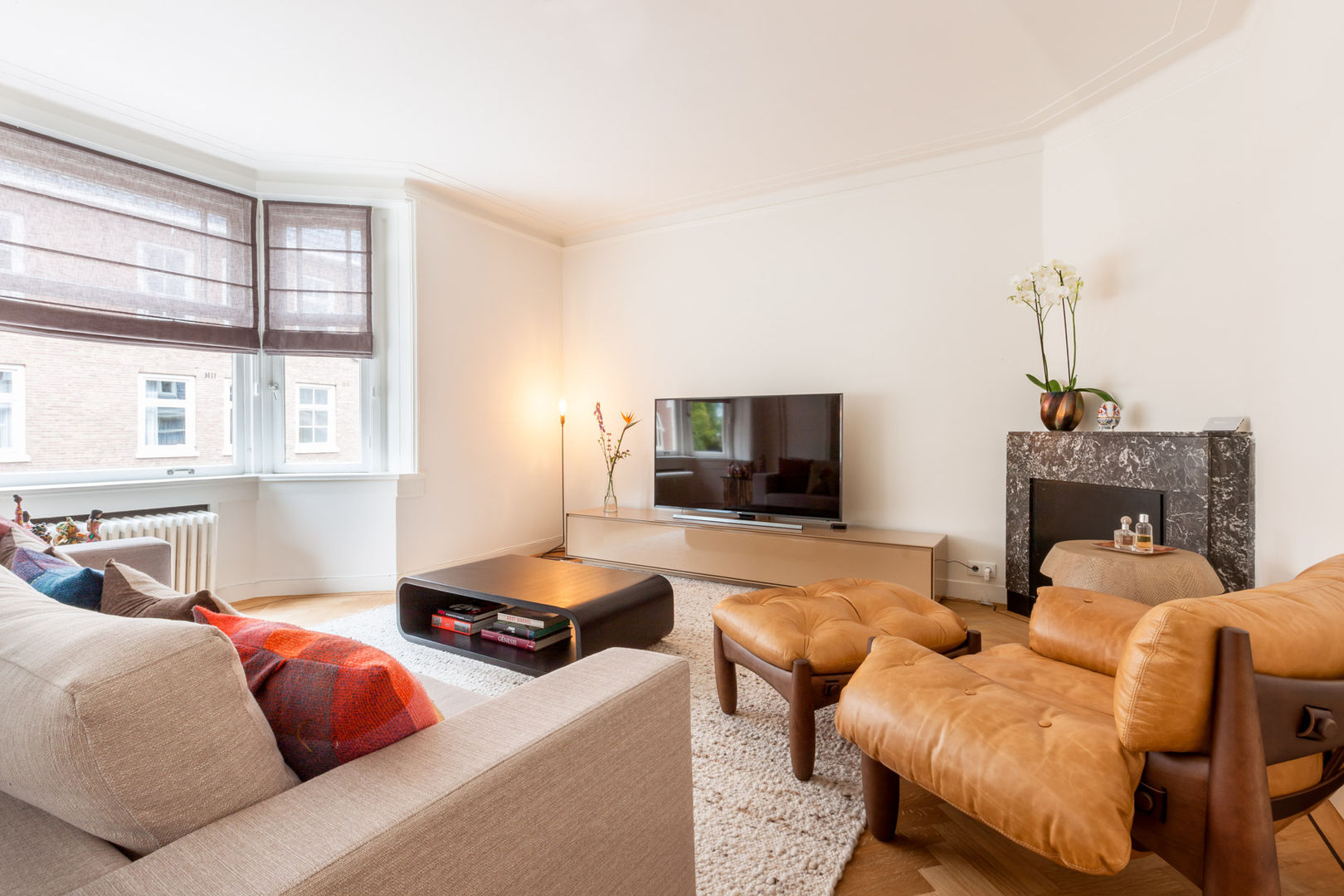 Appartement Amsterdam Oud-Zuid, Aangenaam Interieuradvies Aangenaam Interieuradvies 现代客厅設計點子、靈感 & 圖片