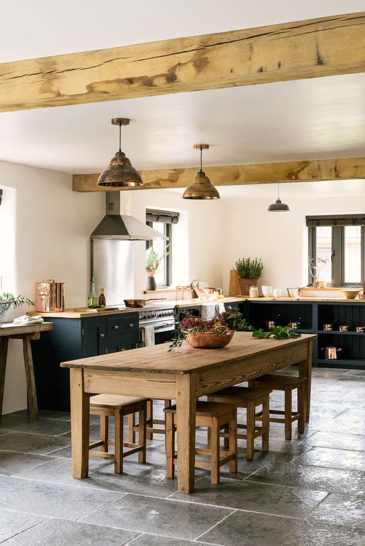 The Leicestershire Kitchen in the Woods by deVOL deVOL Kitchens Kitchen