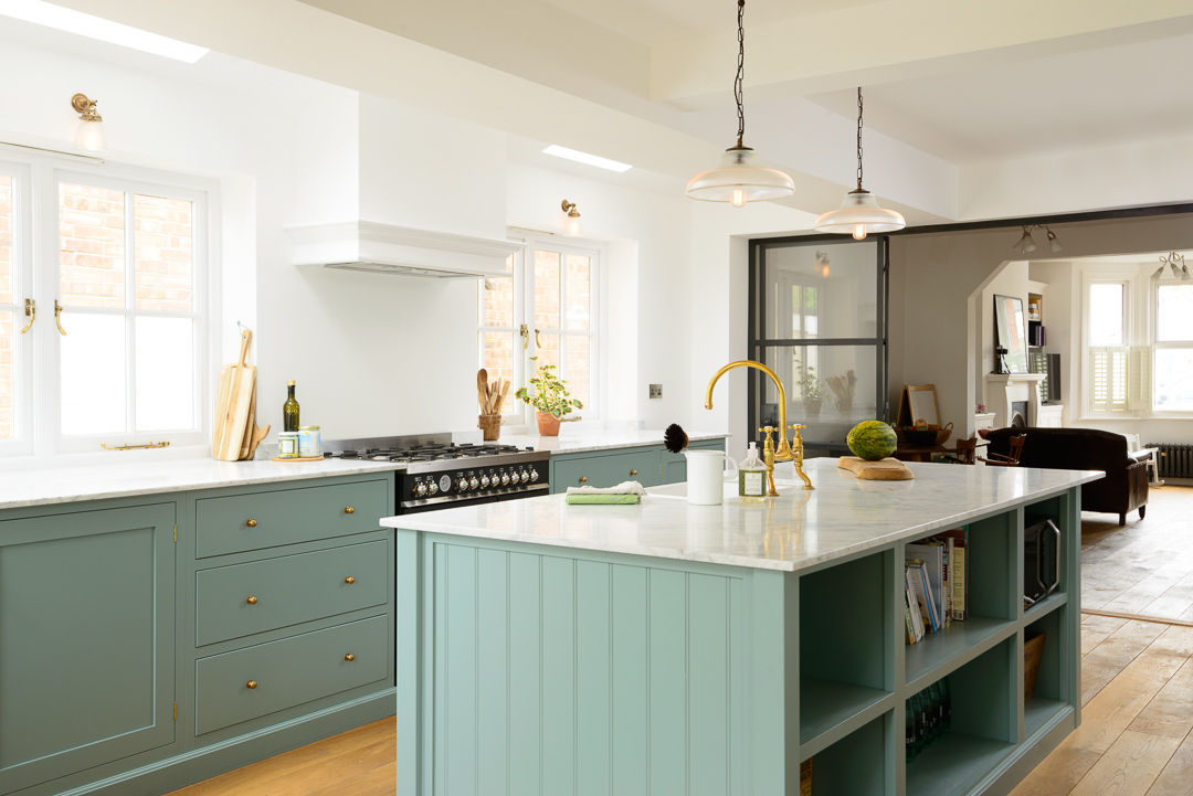 The Trinity Blue Kitchen by deVOL deVOL Kitchens Nhà bếp phong cách Bắc Âu